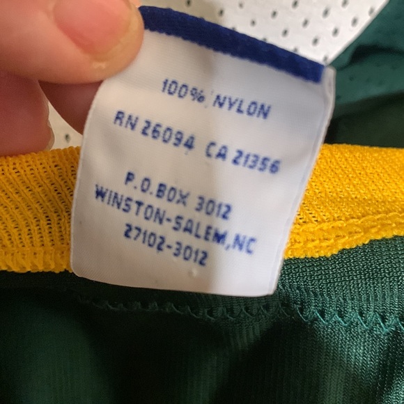 Vintage 90’s Champion Packers Brett Farve #4 Football Jersey - Picture 11 of 11
